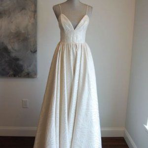 Truvelle Carolina Wedding Dress